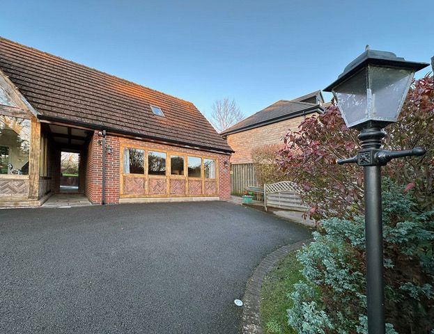 WhatsApp Image 2025-09-03 at 13.46.40 (1)